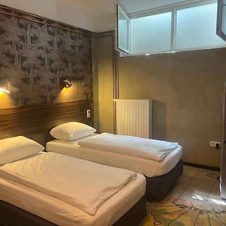 Koby Work&Stay Souterrain Apartment, Wifi&Komfort Херфорд Екстериор снимка