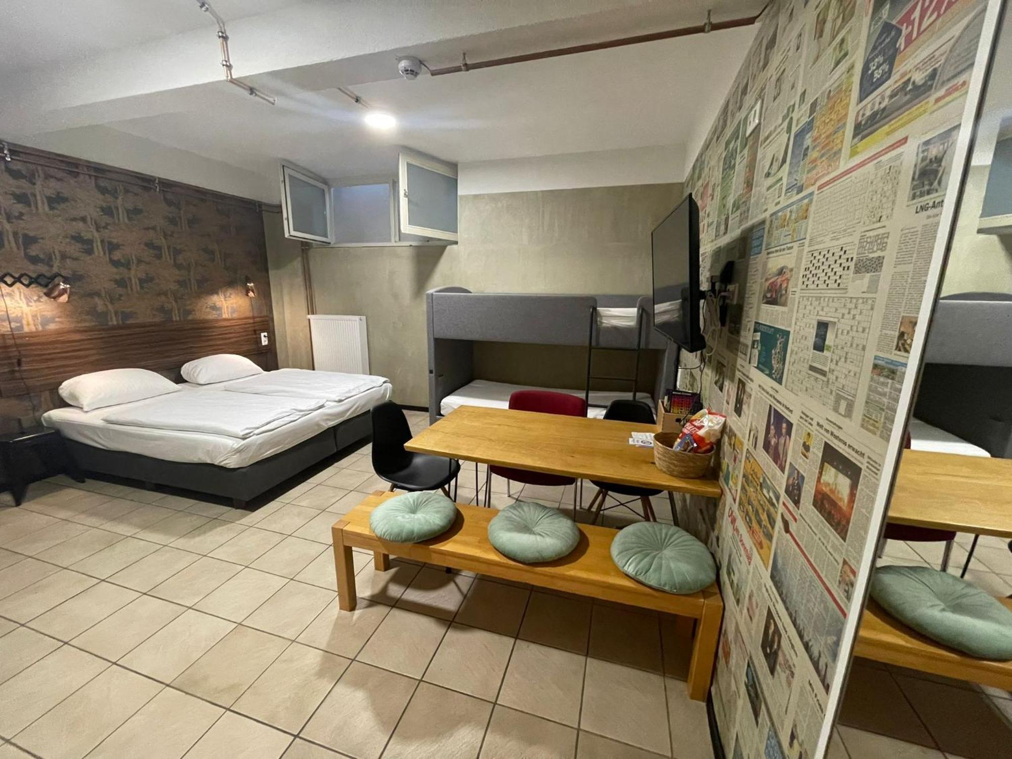 Koby Work&Stay Souterrain Apartment, Wifi&Komfort Херфорд Екстериор снимка